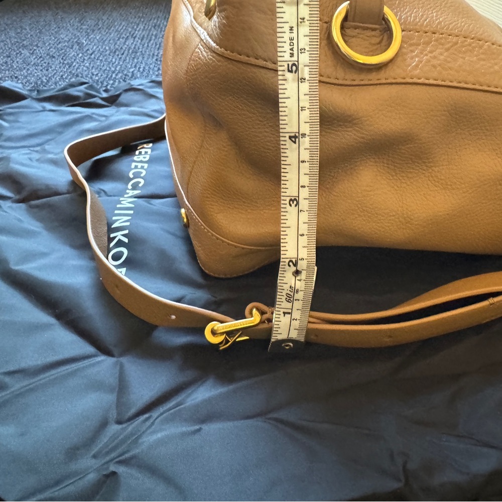 SOLD Tan Leather Shoulder Bag with Slouchy Design - Picture 5 of 10